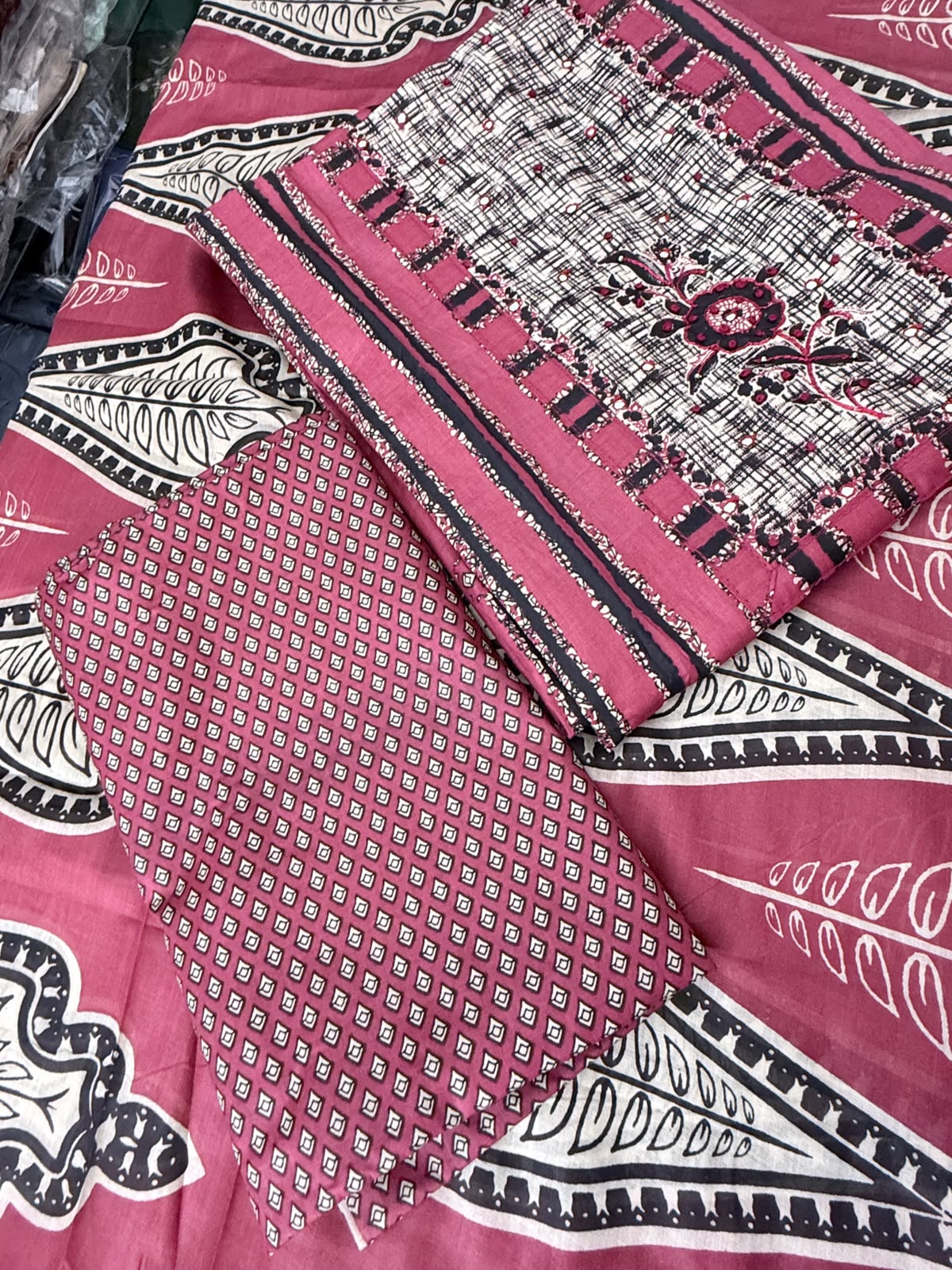 Mehroon Black thread Work Printed Cotton Suit - Image 2